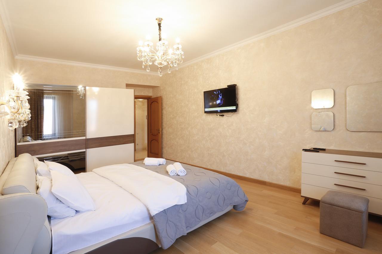 Serviced Apartment On Rustaveli Avenue Тбилиси Экстерьер фото